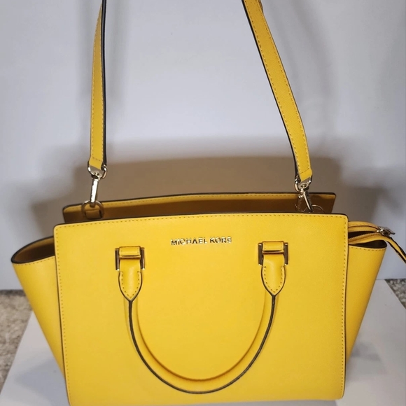 Michael Kors Yellow Women's Bag - Picture 3 of 5